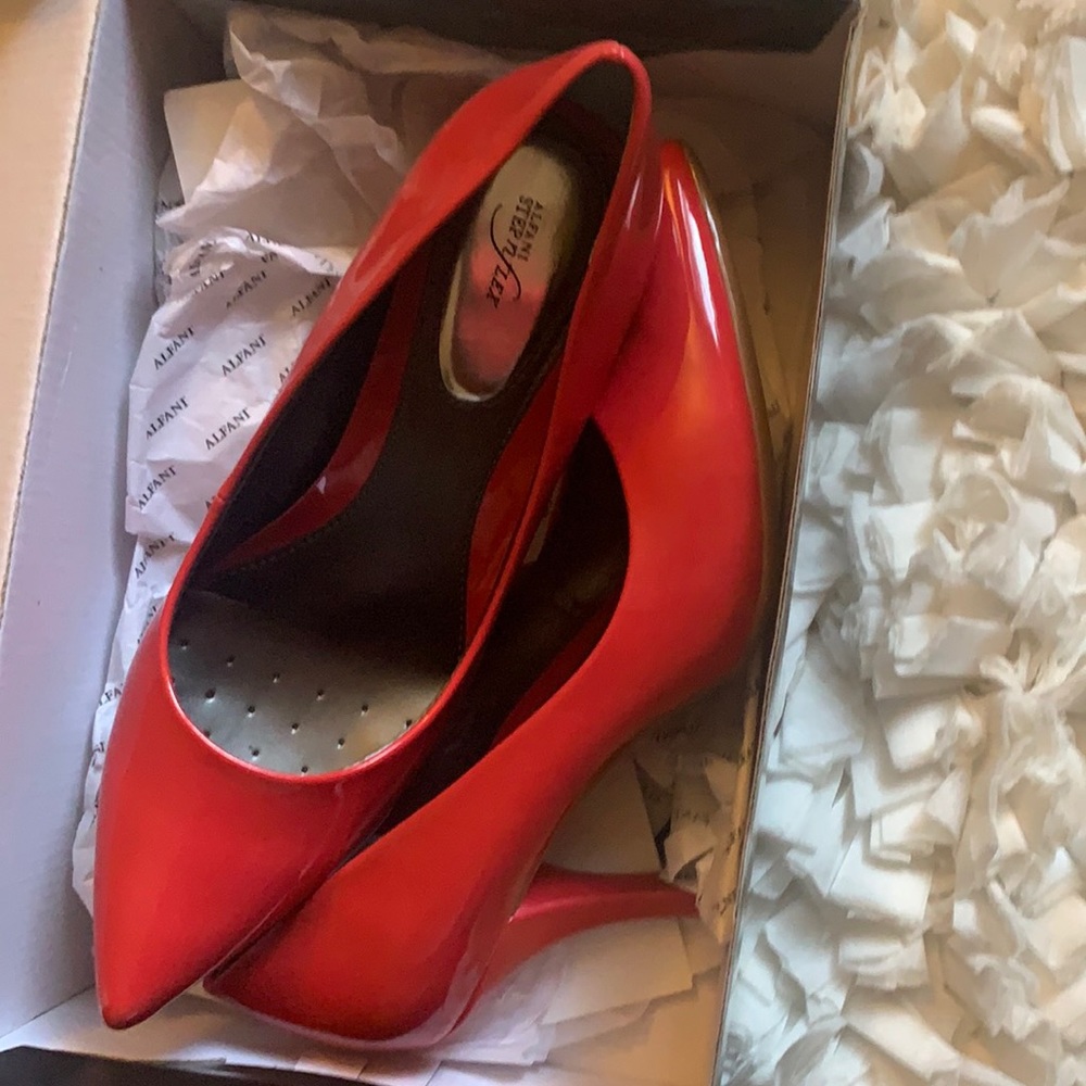 Your new favorite red pumps